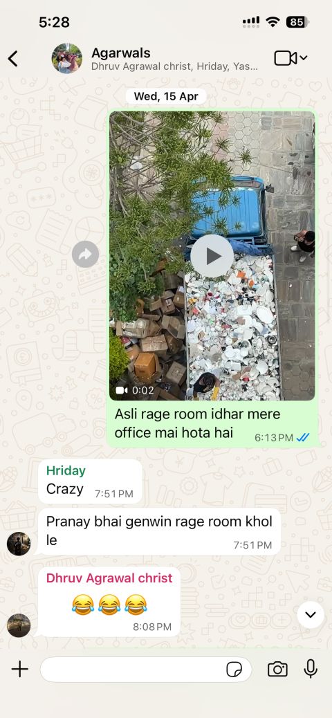 WhatsApp group chat screenshot